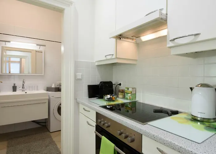 City Apartment *